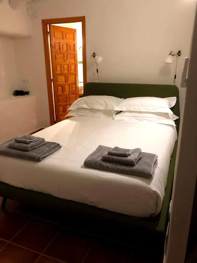 Holiday home Traditional Village House With Private Pool In Villanueva De San Juan